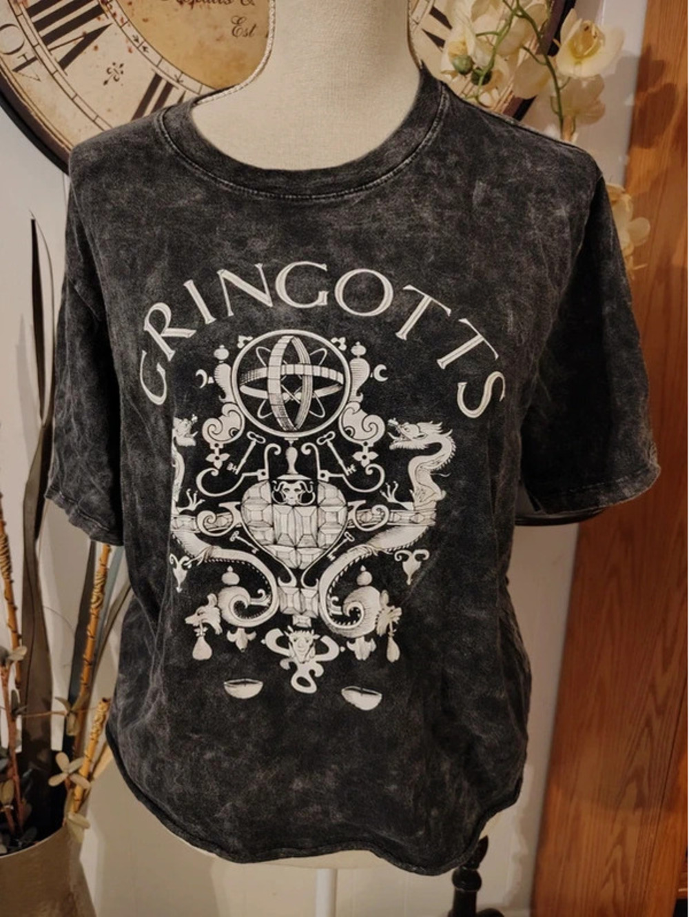 Harry Potter Gringotts Women's Graphic Tee | XL